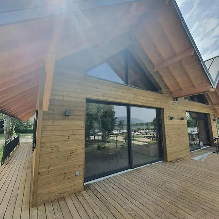 Les Chalets De * Conjux