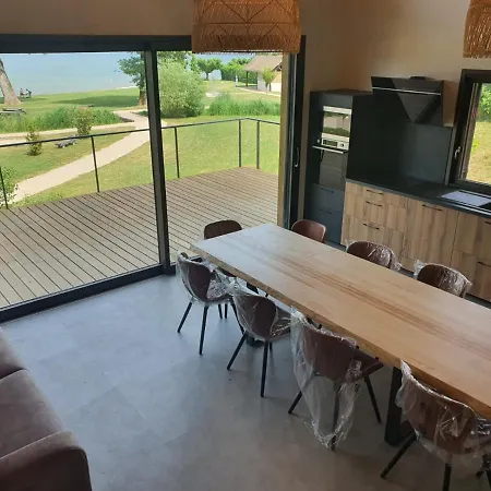 Les Chalets De *
